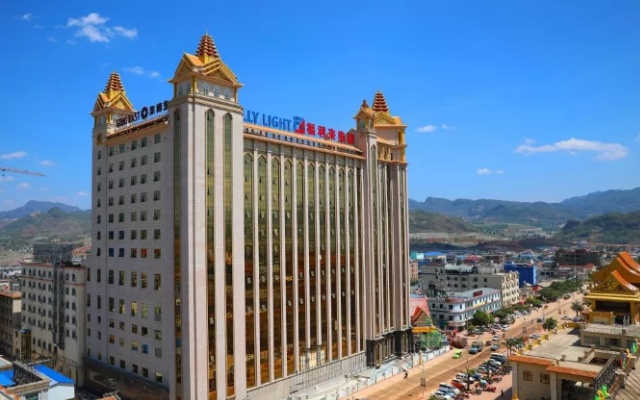 东方汇游戏展示 NEON REALM